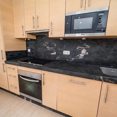 2bdr New Bright In Puerto Banus Apartamento